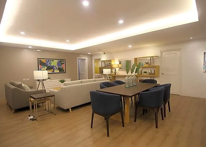 Bryan Makati Near Airport Отель 4*