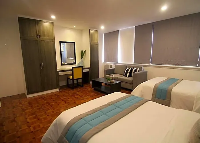 Hotel Bryan Makati Near Airport 4*