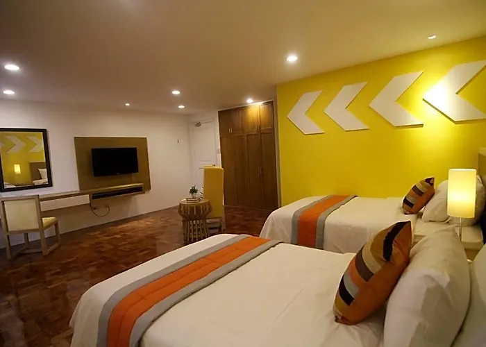 Hotel Bryan Makati Near Airport 4*
