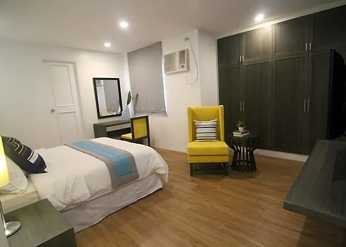 Bryan Makati Near Airport Отель