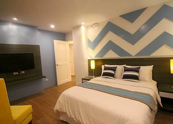 Bryan Makati Near Airport 4*